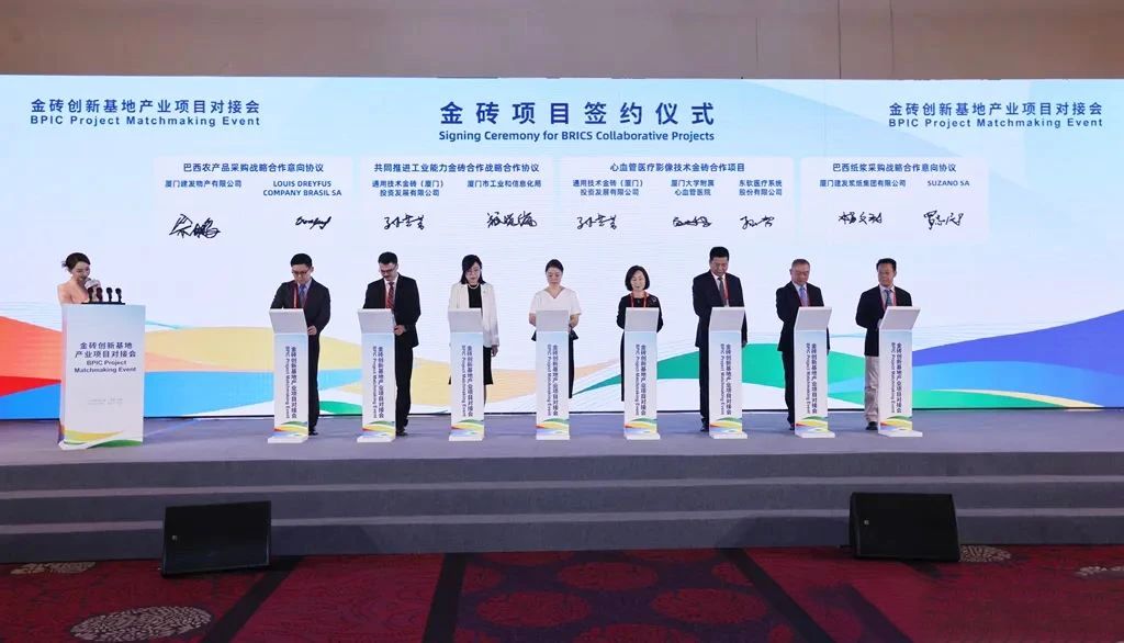 1751332764752236.jpg 1990f08bdeef27bfa25d36b8a5adc9fa.jpg